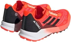 Trail Schoenen Adidas TERREX AGRAVIC FLOW 2 -Exporteren Rend Sneakers Winkel adidas terrex agravic flow 2 548757 hr1119 960
