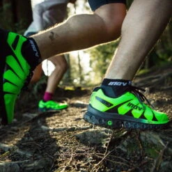 Trail Schoenen INOV-8 TRAILFLY ULTRA MAX G 300 M 12 Trail Schoenen INOV-8 TRAILFLY ULTRA MAX G 300 M -Exporteren Rend Sneakers Winkel inov 8 trailfly ultra max g 300 m 340002 000977 gnbk s 03 960